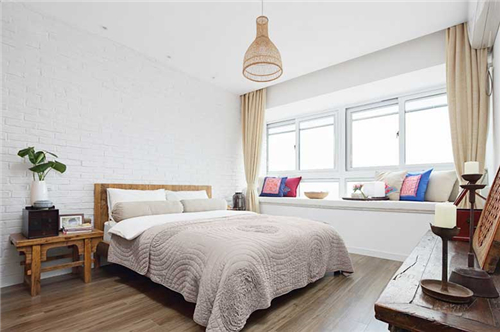 實(shí)木地板開(kāi)裂