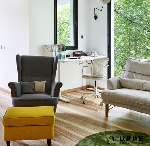 一不小心，地板成了別有“洞天”