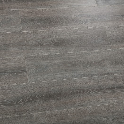 三層實(shí)木地板